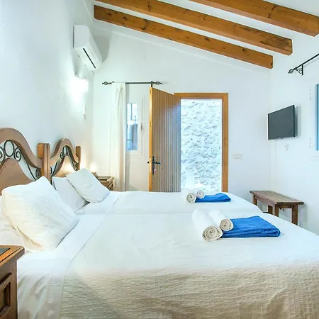 Owl Plomer - 2 Min Walk To The Old Town Villa